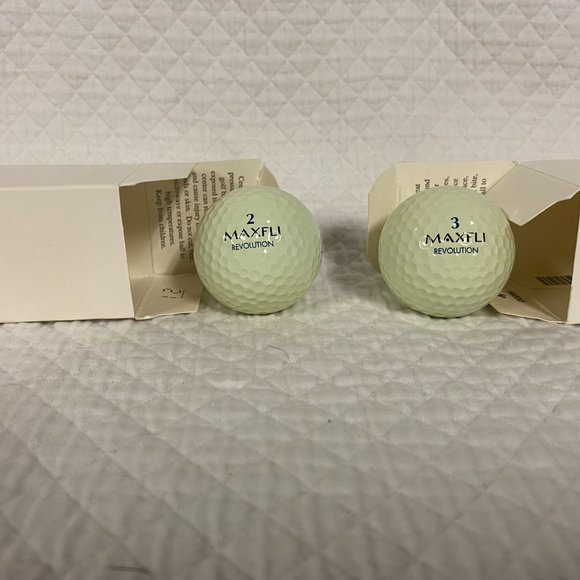 MaxFli Golf Balls 4 Sleeves 12 Pcs. - Picture 11 of 12